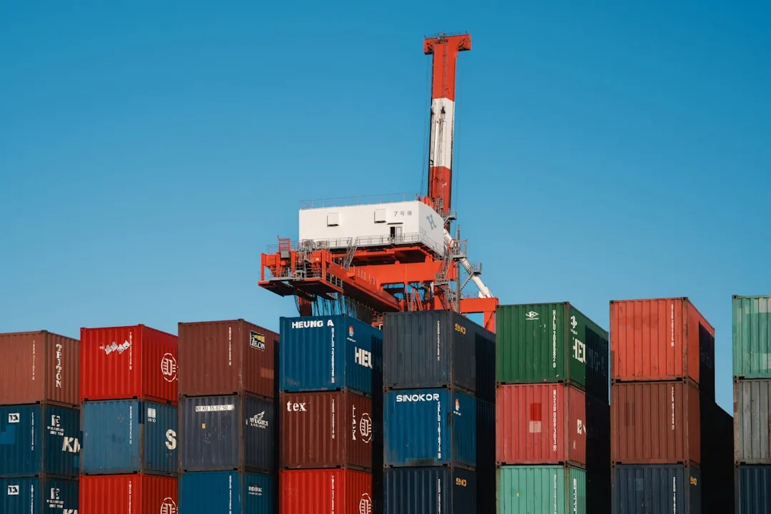 global trade container port